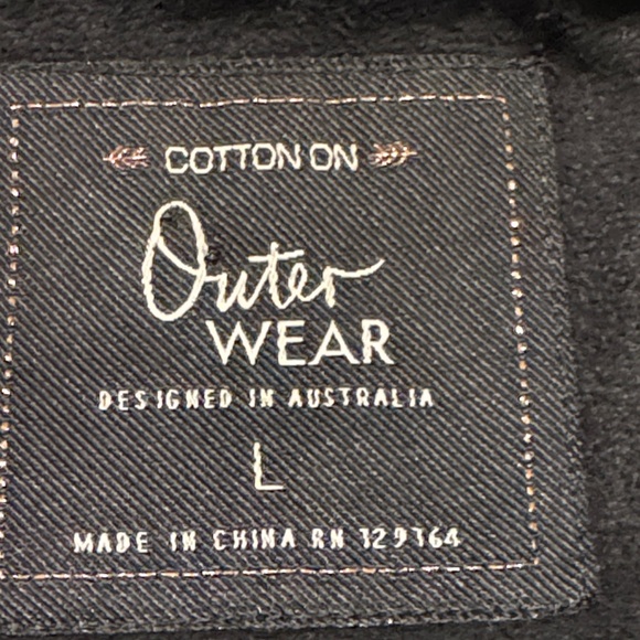 Elegant Black Faux Fur Vest for Women - Picture 10 of 10